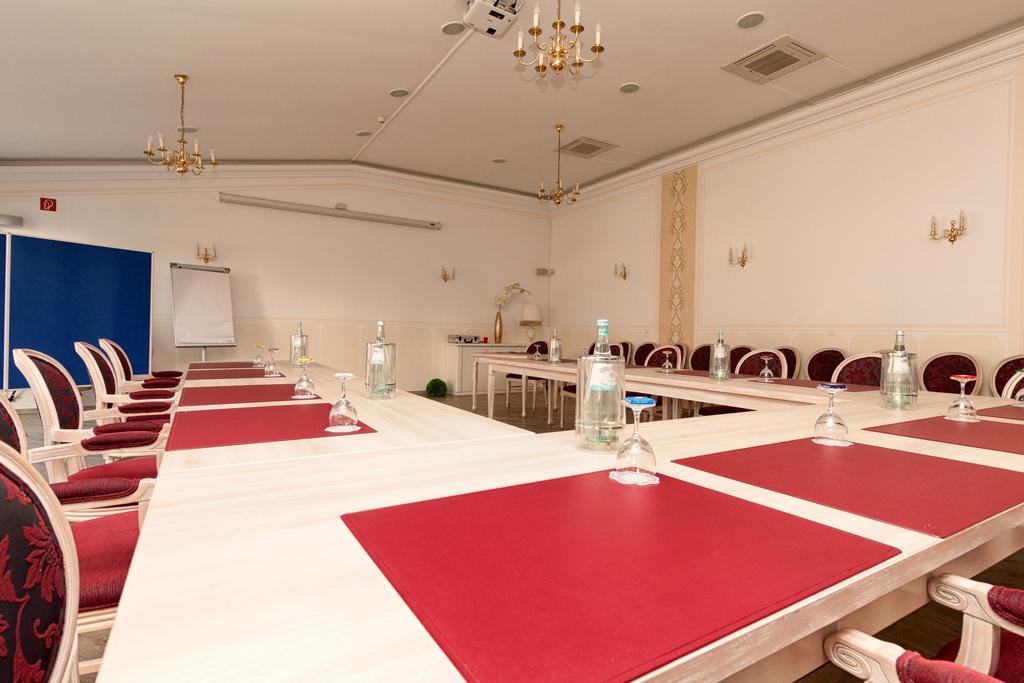 Hotel Fuerstenberger Hof Ксантен Екстериор снимка